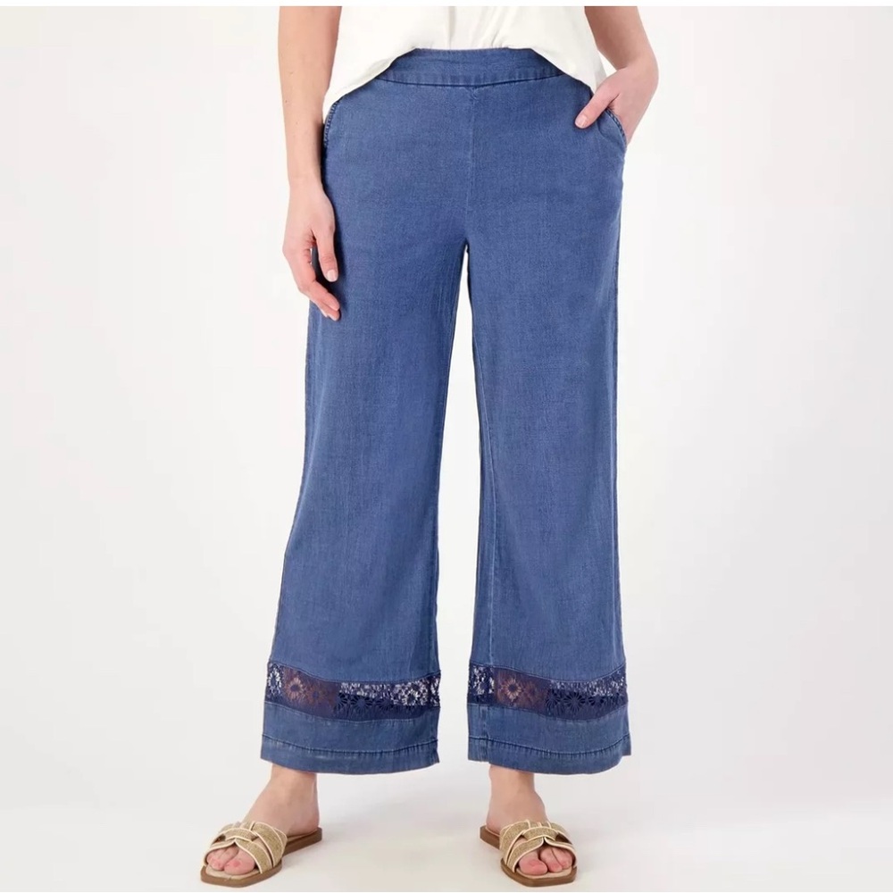 Isaac Mizrahi live, Blue chambray pull on Wide-Leg Pants with Lace Trim, size S